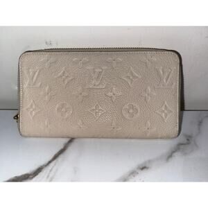 Louis Vuitton Zippy Wallet in Cream Empreinte Leather